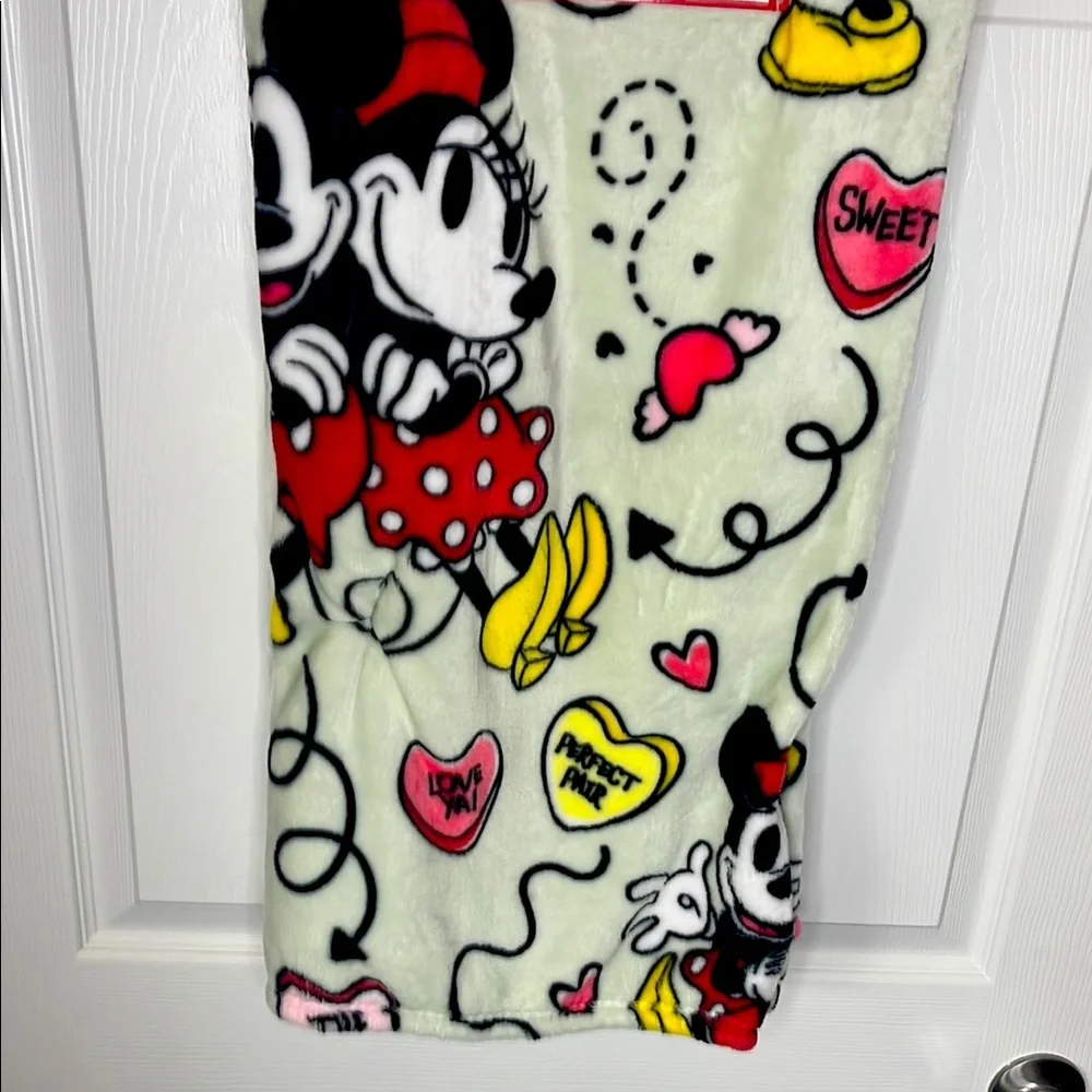 MICKEY & MINNIE MOUSE VALENTINE PLUSH THROW BLANKET, NWT